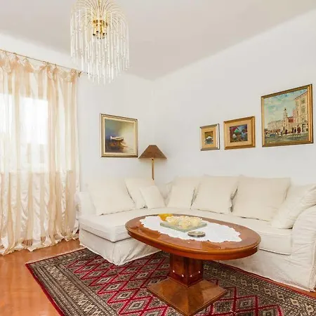 Apartments Dora Split