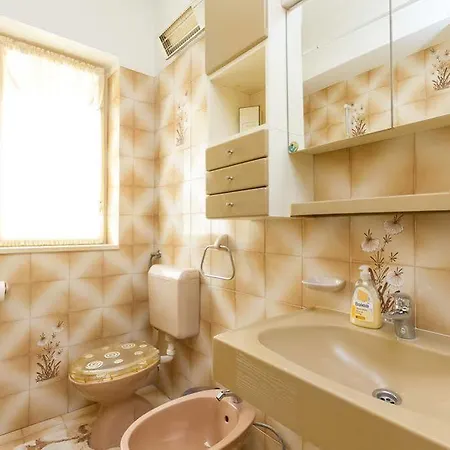 Apartments Dora Apartment