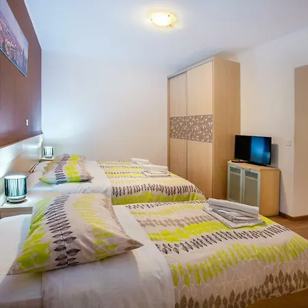 Apartments Dora Apartment Split