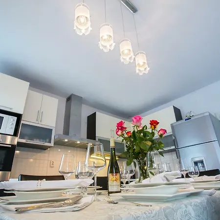 Apartment Apartments Dora